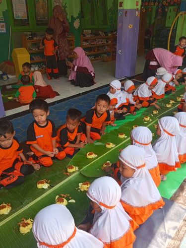 Kembul Nasi Kuning (3)