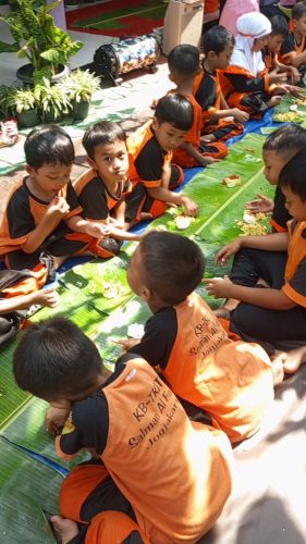 Kembul Nasi Kuning (7)