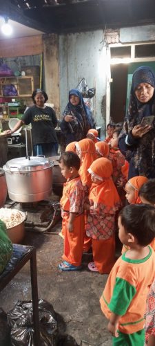 Kunjungan Gudeg Mak Pirang (2)